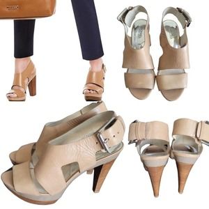 MICHAEL Michael Kors Carla Leather Platform Sandals Buckle Closure  SIZE 8